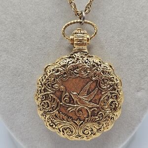 VINTAGE Max Factor Golden Lark Pressed Powder Compact Locket Chain Necklace